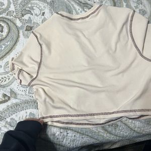 SHEIN HEART BROWN AND TAN CROPPED SHIRT, 1 XL , CROPPED , SHORT SLEEVED